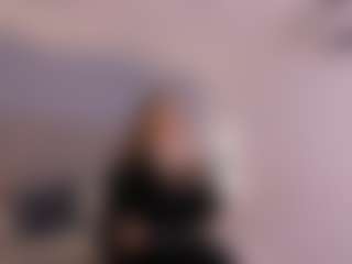 Live cam show with Chloe Dee - Tease on crypto-cams
