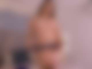 Chloe Dee's Live Sex Cam Show
