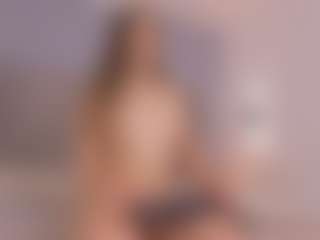 Chloe Dee's Live Sex Cam Show