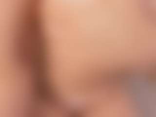 Live cam show with Chloe Dee - Public Latina on StripNow | colombia