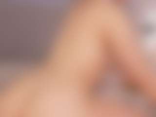Live cam show with Chloe Dee - Arab Small Tits on Soda Cam