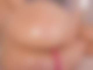 Live cam show with Chloe Dee - Lovense Small Tits on intimatelivegirls.com
