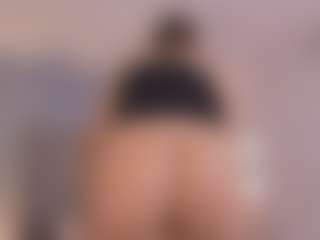 Live cam show with Chloe Dee - Shaved Pussy Latina on fuck-show.com | colombia