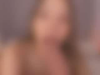 Live cam show with Chloe Dee - Public Latina on live18s.com | colombia
