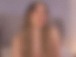Chloe Dee's Live Sex Cam Show
