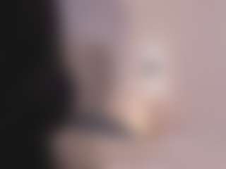 Live cam show with Chloe Dee - Riding on liverealitysex.com