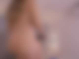 Chloe Dee's Live Sex Cam Show
