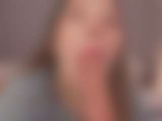 Chloe Dee's Live Sex Cam Show