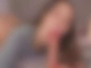 Chloe Dee's Live Sex Cam Show