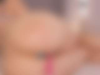 Chloe Dee's Live Sex Cam Show