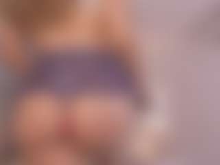 Chloe Dee's Live Sex Cam Show