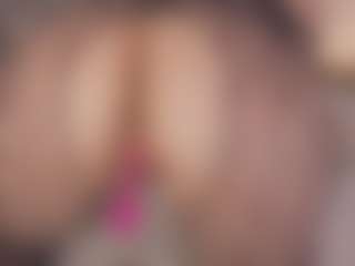 Chloe Dee's Live Sex Cam Show