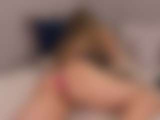 Chloe Dee's Live Sex Cam Show