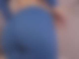 Chloe Dee's Live Sex Cam Show