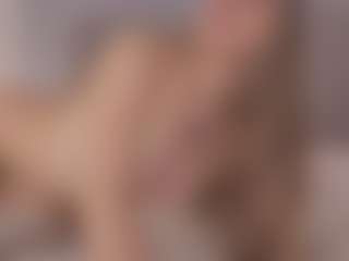 Chloe Dee's Live Sex Cam Show