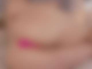 Live cam show with Chloe Dee - Queen on TeamSkeetLive