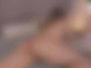 Chloe Dee's Live Sex Cam Show