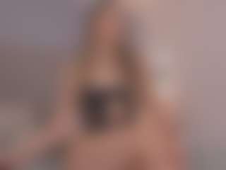 Chloe Dee's Live Sex Cam Show