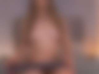 Chloe Dee's Live Sex Cam Show