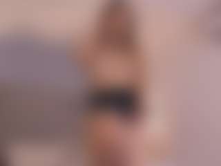 Chloe Dee's Live Sex Cam Show