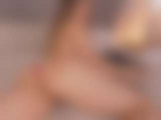 Live cam show with Chloe Dee - Curly on Mixed Magazine Live