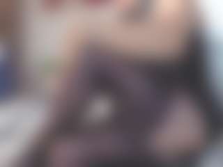 Live cam show with MatureVeronica - Middle Aged on CamwithHer