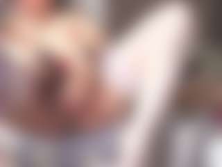 MatureVeronica MILF webcam performer live streaming