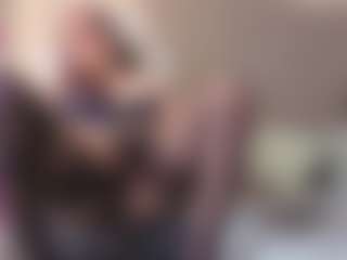 MatureVeronica's Live Sex Cam Show