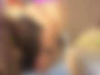 Live cam show with MatureVeronica - Public Brown Hair on Camversity