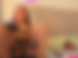 MatureVeronica's Live Sex Cam Show