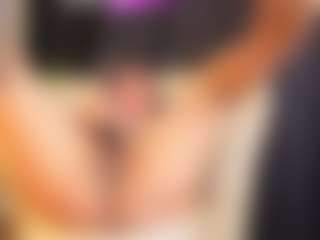 Live cam show with MatureVeronica - Big Tits Toys on xplaylive.com