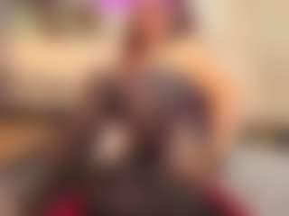 MatureVeronica's Live Sex Cam Show