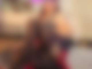 Live cam show with MatureVeronica - Strip on Camsoda
