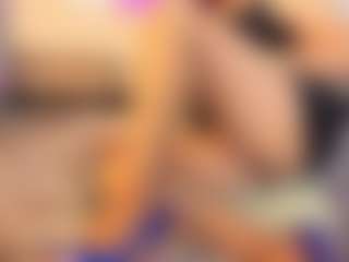 Live cam show with MatureVeronica - Deepthroat on Camsoda