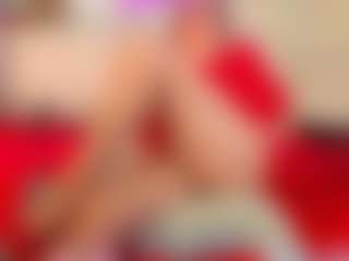 Live cam show with MatureVeronica - Striptease MILF on sexylive.show