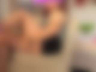 Live cam show with MatureVeronica - Brown Hair on Camsoda