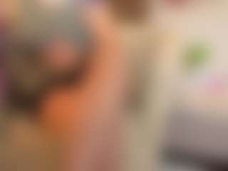 Live cam show with MatureVeronica - Bedroom Mature on Mixed Magazine Live