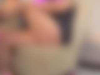Live cam show with MatureVeronica - Facial Piercings on crypto-cams