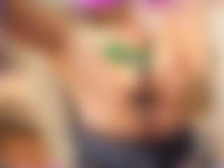 MatureVeronica's Live Sex Cam Show