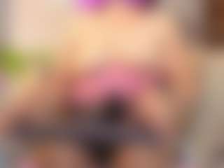 MatureVeronica's Live Sex Cam Show