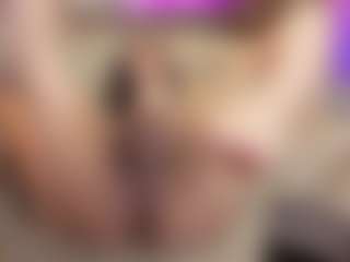 MatureVeronica's Live Sex Cam Show