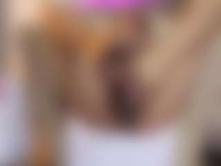 MatureVeronica's Live Sex Cam Show