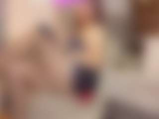 MatureVeronica MILF webcam performer live streaming