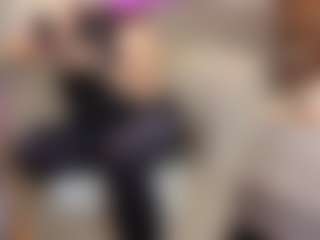 MatureVeronica's Live Sex Cam Show