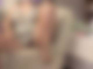 MatureVeronica MILF webcam performer live streaming