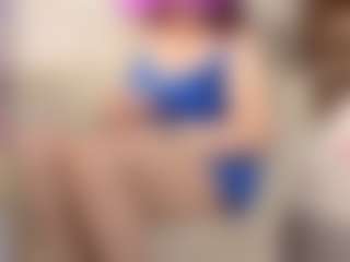 MatureVeronica MILF webcam performer live streaming