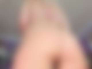 Live cam show with Serenexx - MILF on Camsoda