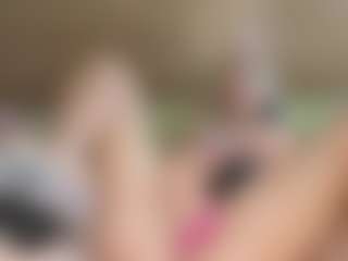 Serenexx MILF webcam performer live streaming
