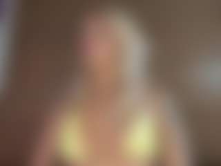 Live cam show with Serenexx - Blonde Hair on Hubzter Live