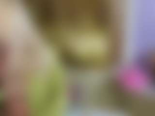 Live cam show with Serenexx - Petite on Camsoda